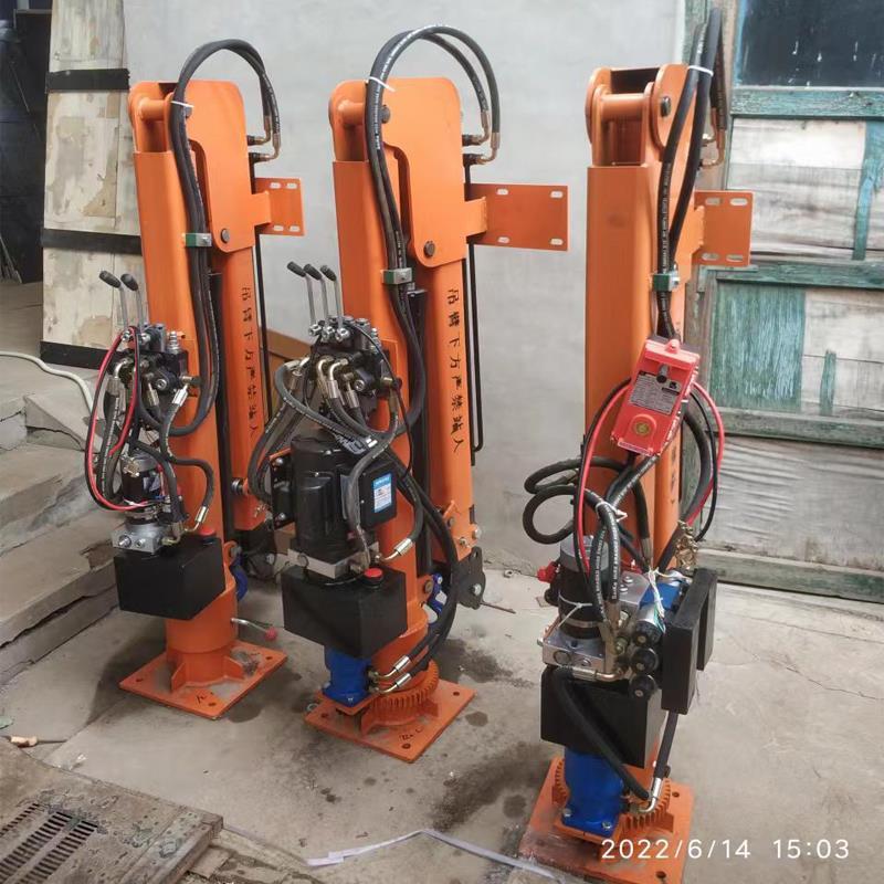阿瓦提县重汽蓝牌随车吊 3.2吨 国六动力强 液压驱动 农用自卸起重机